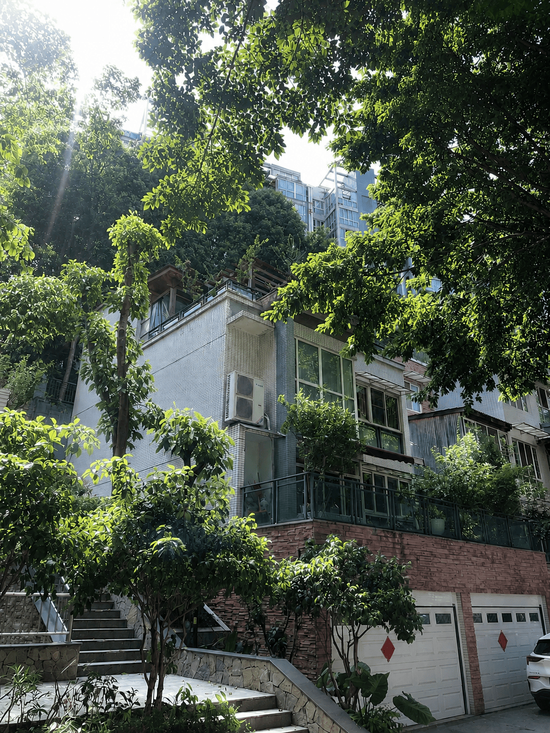 葫芦岛岛居岁月从容升级：小小岛老别墅加装蒂升悦行款电梯